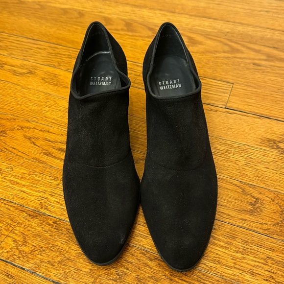 Stuart Weitzman Black Suede Ankle Booties w/2 inch heels. EUC 7.5W - Picture 3 of 7